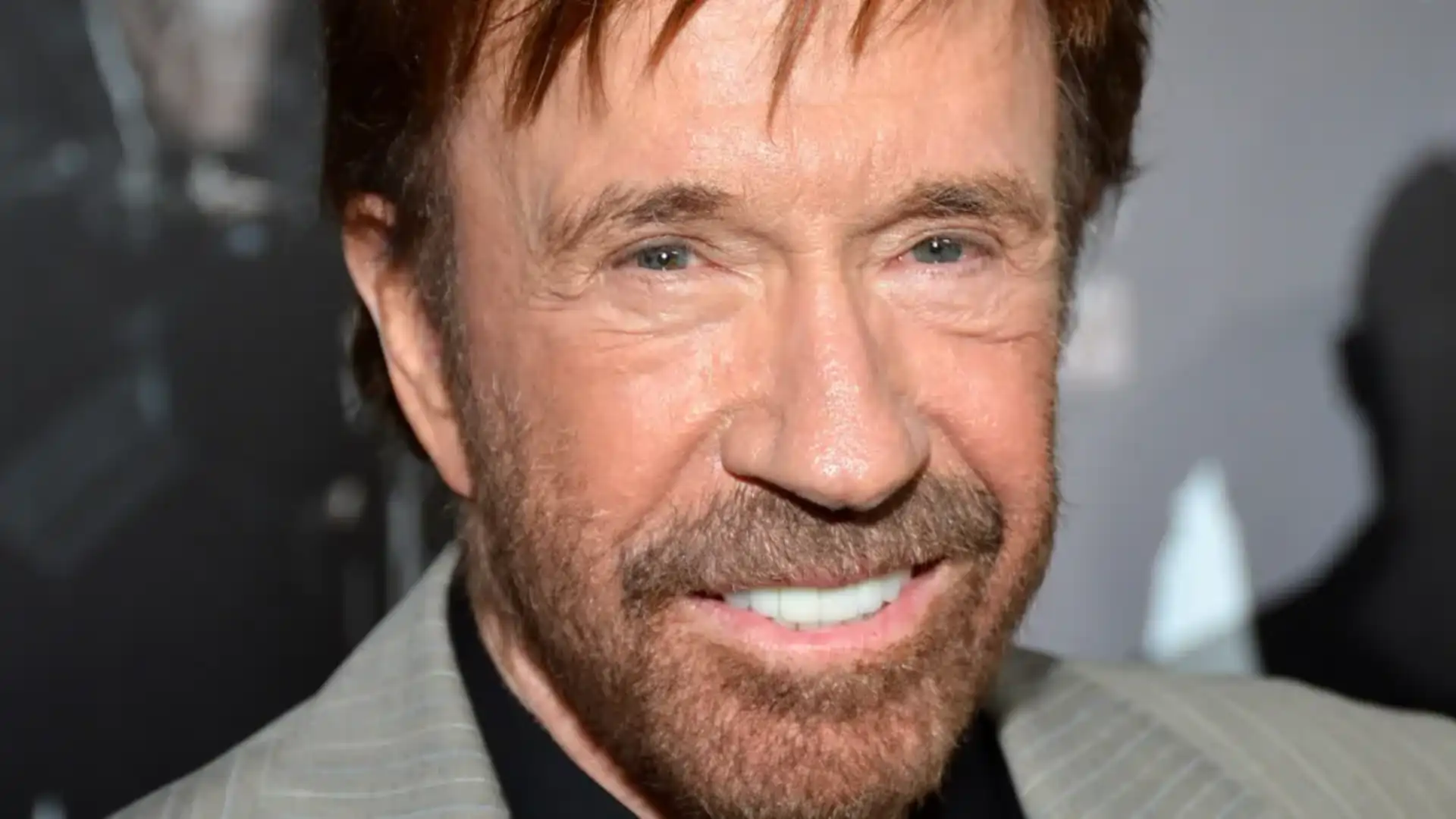 chuck-norris-morre-legado-cinema-acao-artes-marciais-homenagem-1.webp