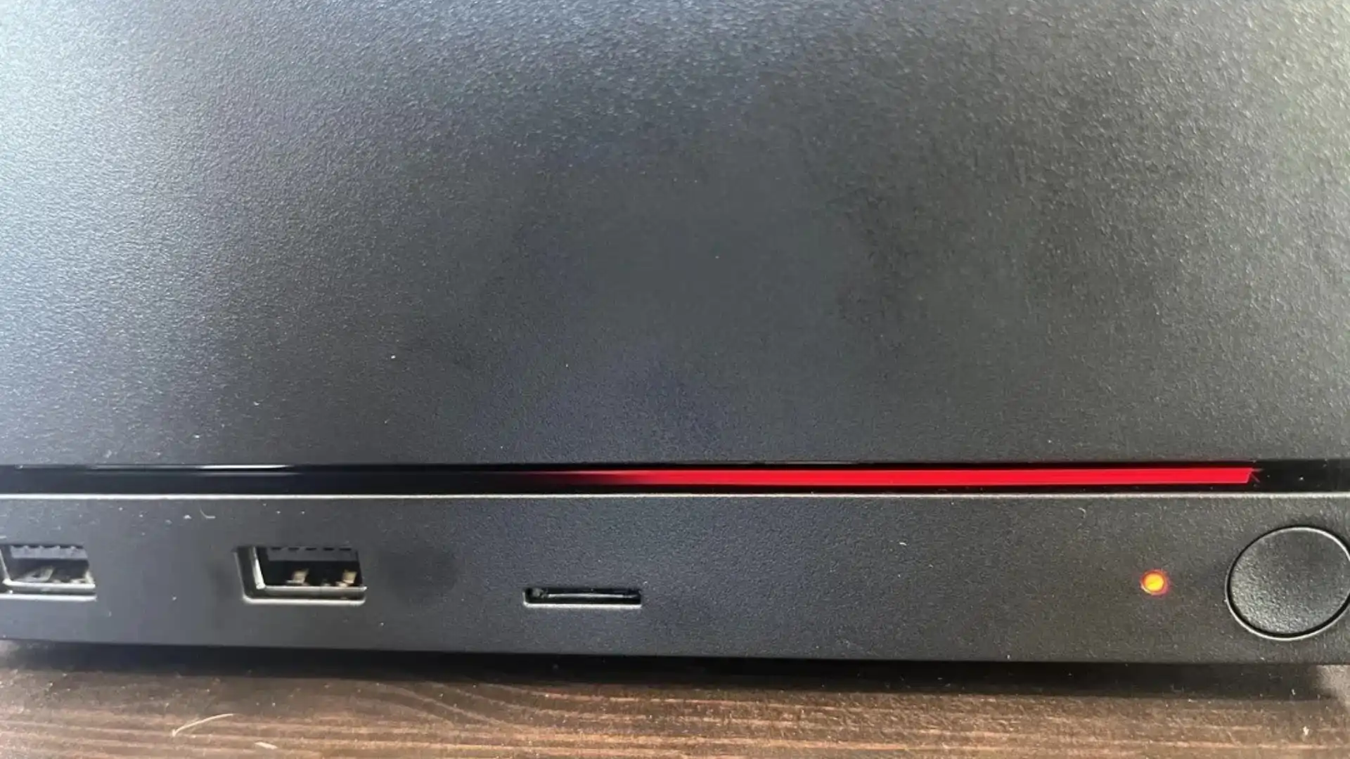 Linha vermelha da morte assusta primeiros donos do novo Steam Machine